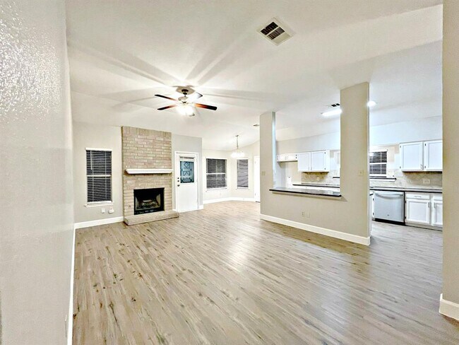 Building Photo - 8501 Priest River Dr