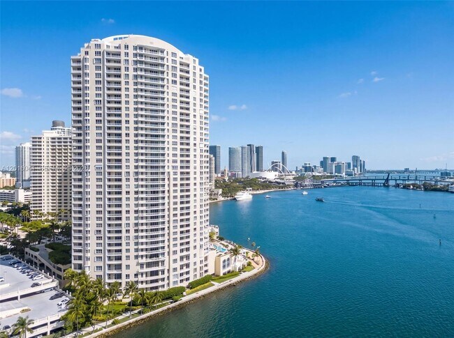 Building Photo - 808 Brickell Key Dr