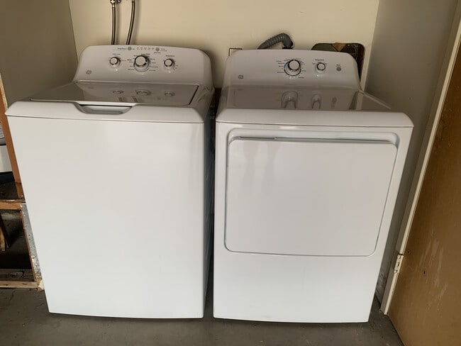 Building Photo - 73895 Saquaro Ct