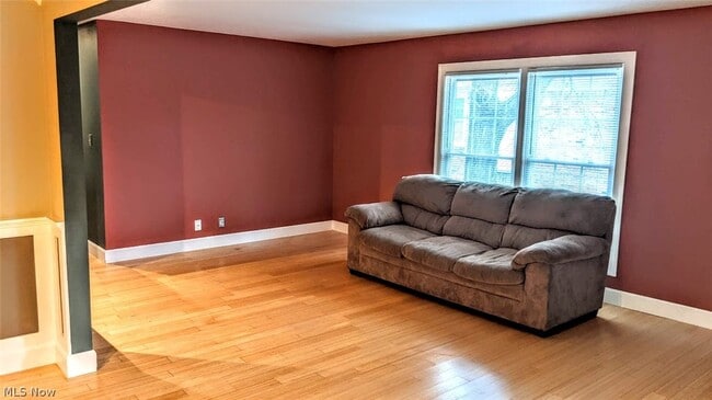 Building Photo - 25 Trenton Square