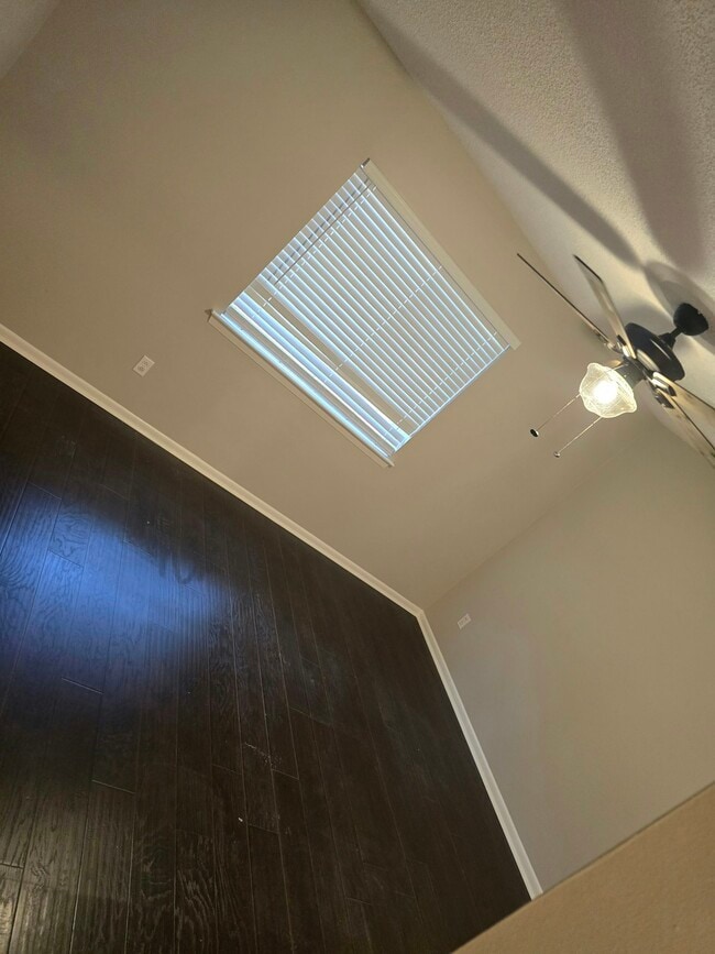 Building Photo - 1075 Sardis Cove Dr