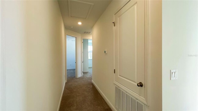 Building Photo - 9851 Gobat Aly