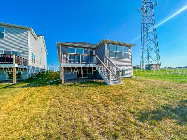 Building Photo - New Build 3 Bedroom 3 Bath Home.