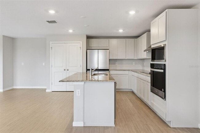 Building Photo - 5580 Maddie Dr