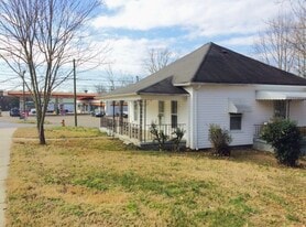 Building Photo - 1906 Dalton Pike SE