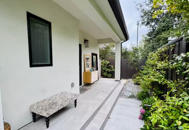 Entrance - 4206 Pomona Ave