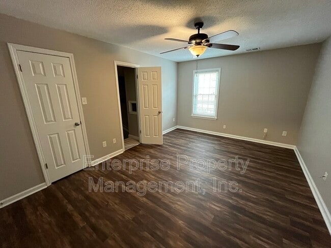 Building Photo - 4135 Tunbridge Pl