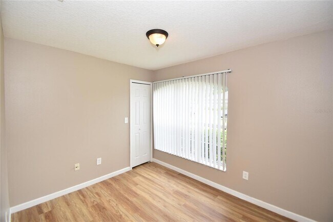 Building Photo - 7 Ryarbor Dr