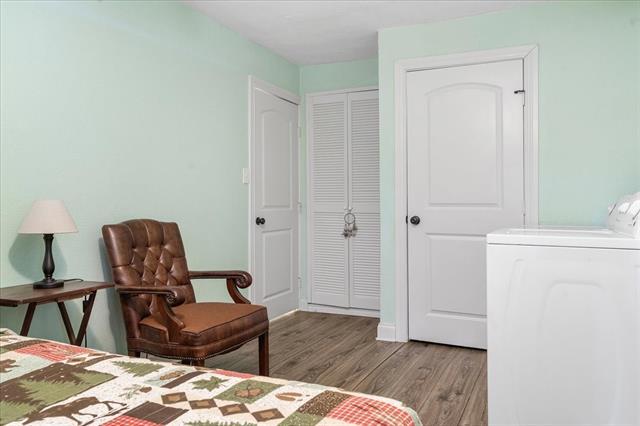 Building Photo - 259 Hiland Ln