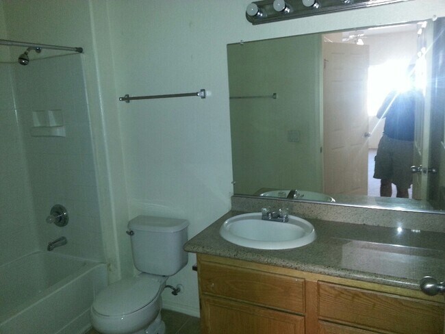 Building Photo - 3318 N Decatur Blvd