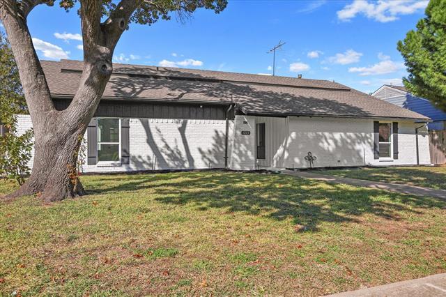 Building Photo - 1203 Edgewood Dr