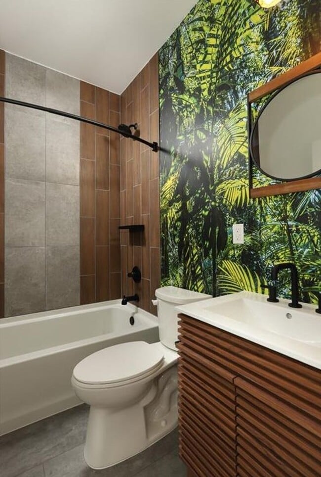 Building Photo - Sanit(4537)