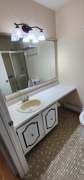 Building Photo - 205 Covered Bridge Blvd