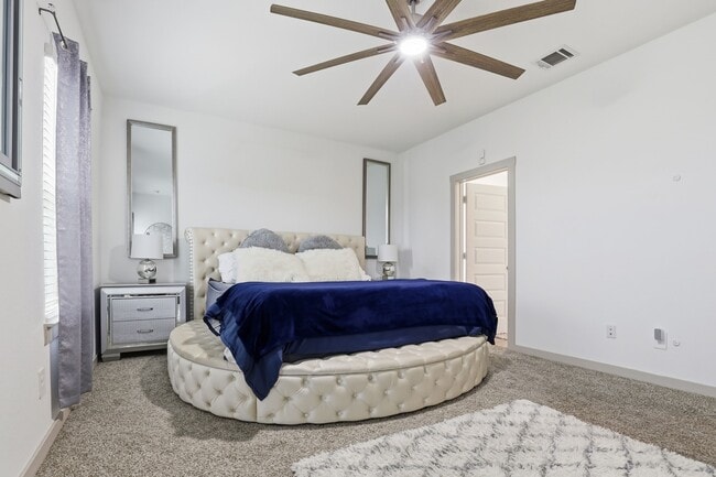 Building Photo - 14507 Rain Tree Dr