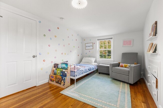 Building Photo - 142 Franklin St