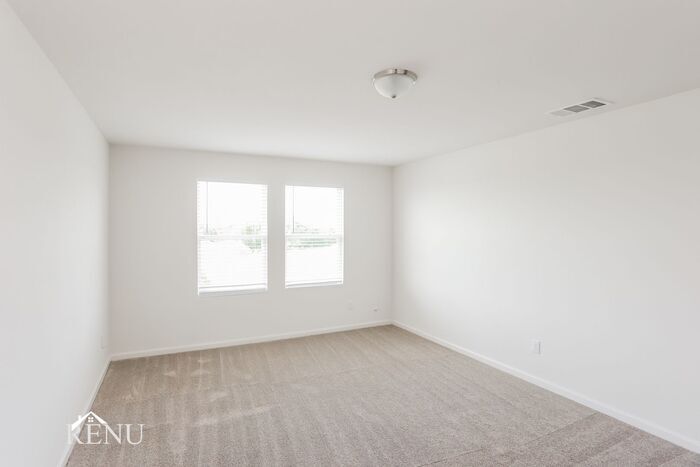 Building Photo - 6016 Mojave Dr