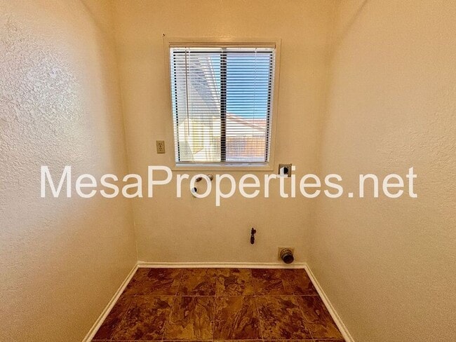 Building Photo - 14216 Brentwood Dr