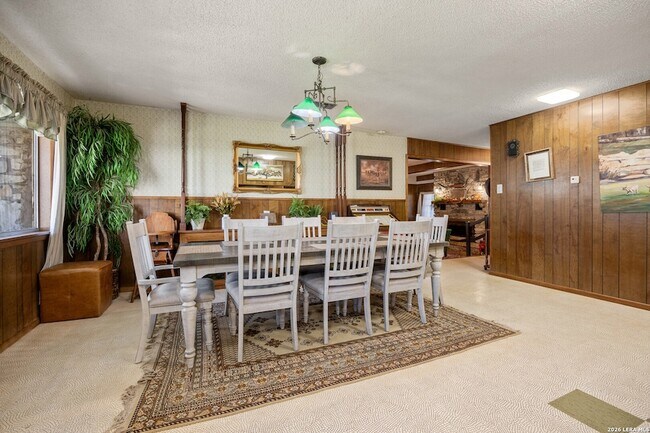 Building Photo - 118 Buffalo Springs Crossing