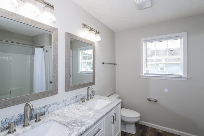 Building Photo - Cozy Home in Thomson,	GA