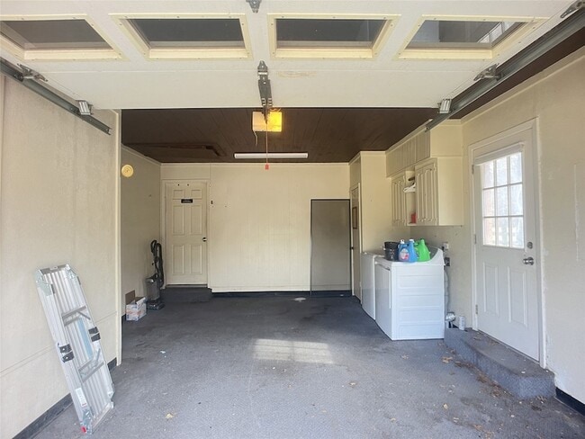 Building Photo - 6633 FM 36