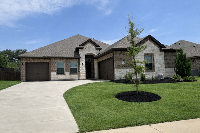Building Photo - 702 Audrey Ln