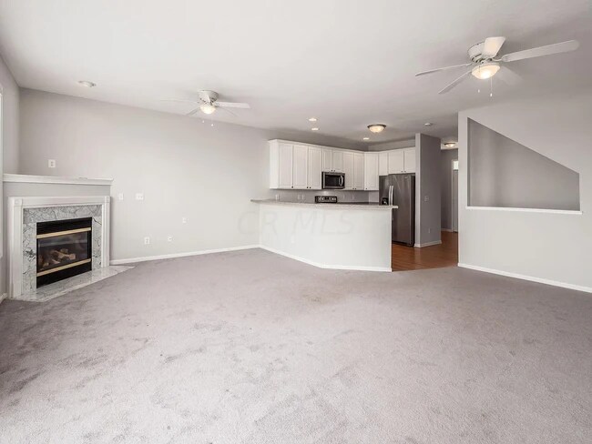 Living Area - 104 Cumberland Chase Blvd