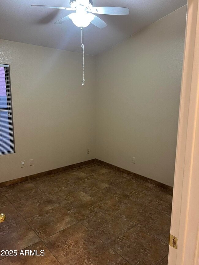 Building Photo - 16646 N 59th Pl