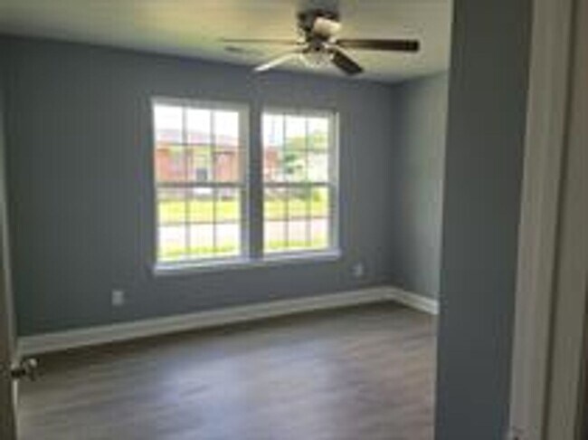 Building Photo - 3628-3632 Dorris Street