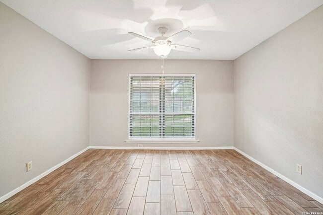 Building Photo - 6106 Vance Jackson Rd