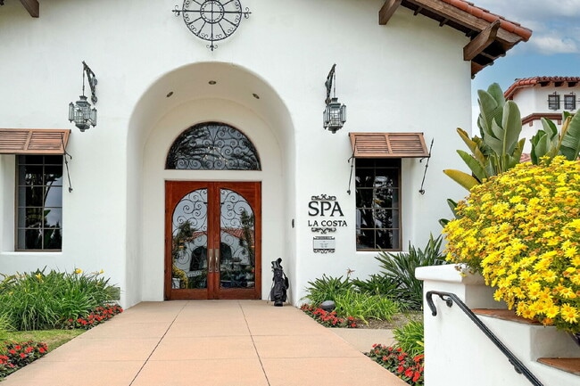 Building Photo - Single-Story La Costa Home Overlooking the Golf Course — Steps from Omni Resort