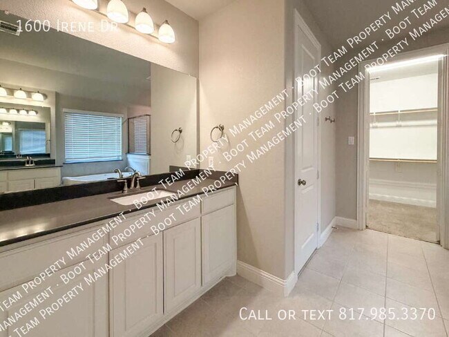 Building Photo - 1600 Irene Dr