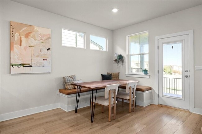 Building Photo - 7210 Travertine Spring Dr