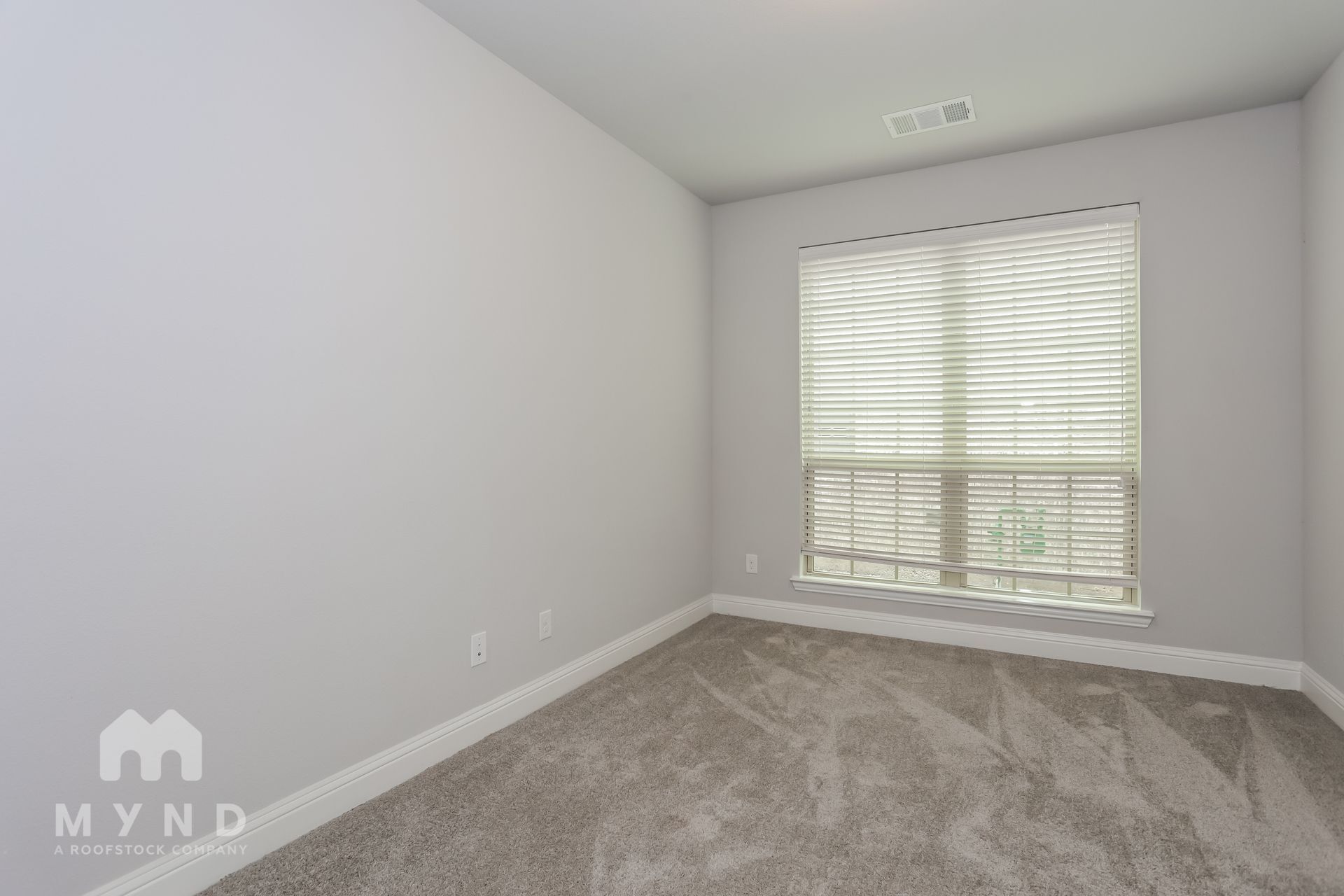 Building Photo - 120 Knight of Realm Blvd