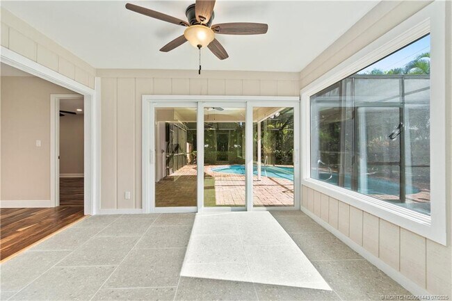 Building Photo - 7 Riverview Dr