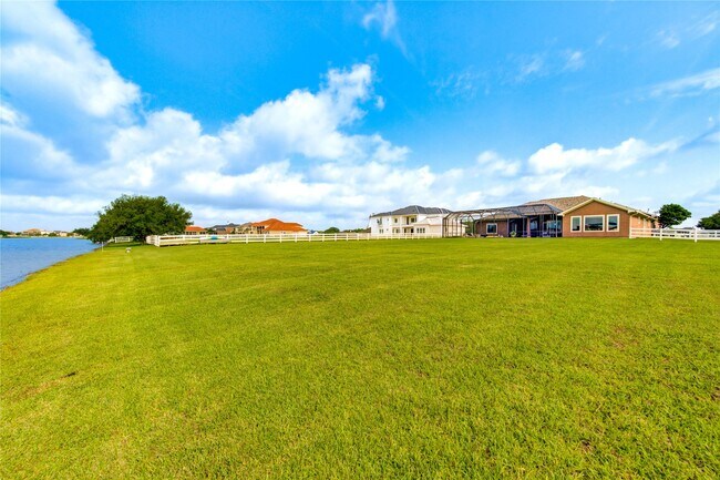 Building Photo - 5942 Sagamore Bay Ln
