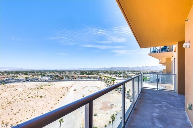 Building Photo - 8255 S Las Vegas Blvd