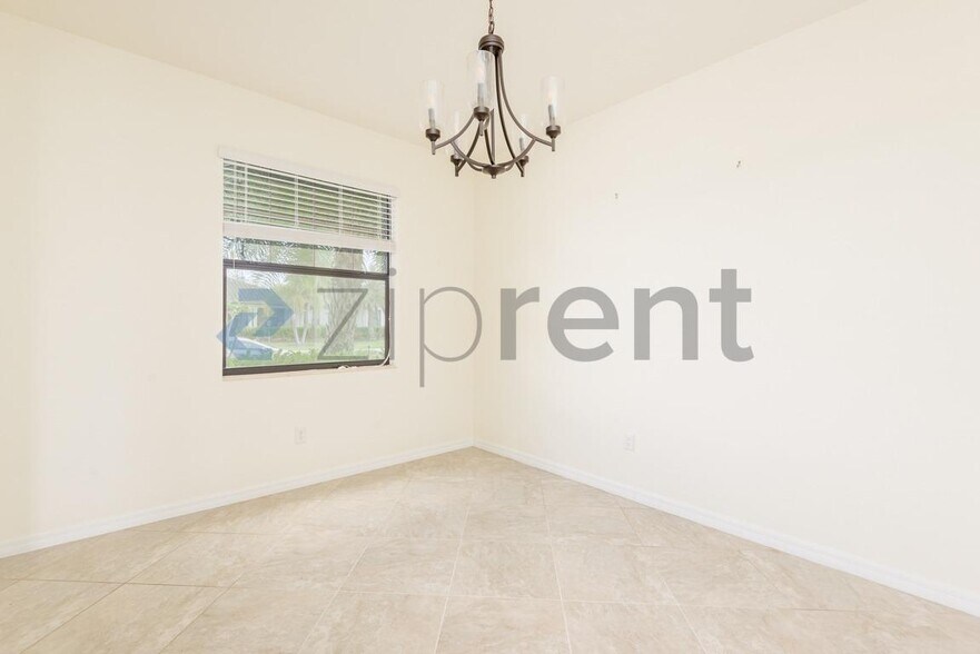 Building Photo - 17006 Blue Rdg Pl