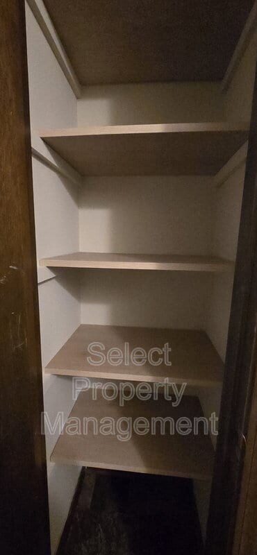 Building Photo - 3519 Shoaff Park River Dr