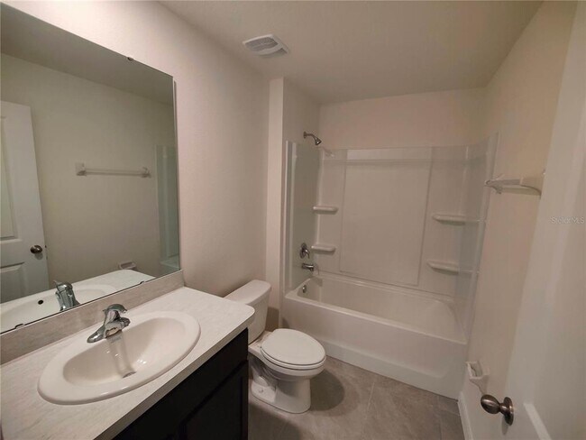 Building Photo - 6939 SE 112th Ln