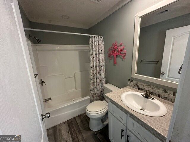 Building Photo - 54 Chickadee Ln