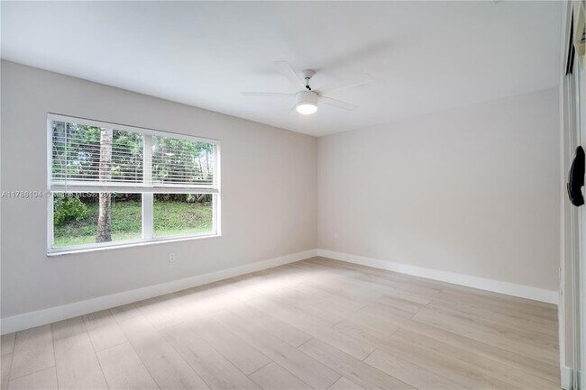 Building Photo - 9818 SW 111th Terrace