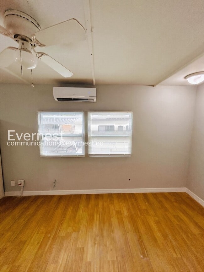 Building Photo - 2133 Melody Dr