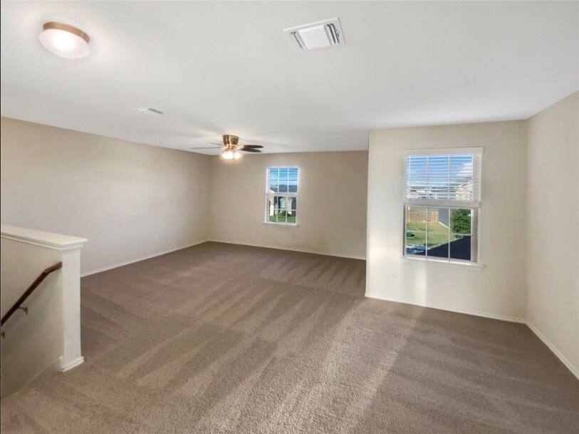 Building Photo - 325 Bedford Falls Ln