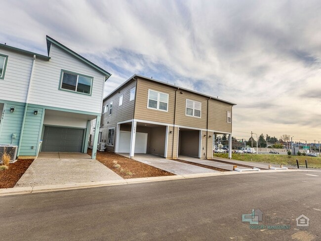 Building Photo - 3675 SW 209th Ave