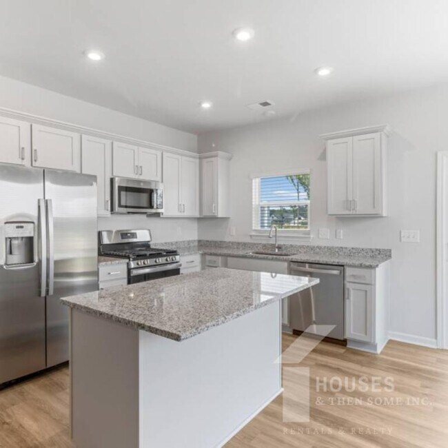 Building Photo - 100 Randwick Ln