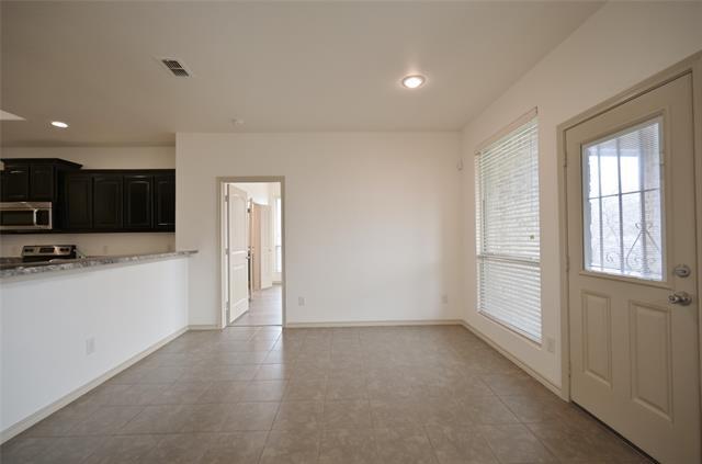 Building Photo - 2908 Bahar Dr