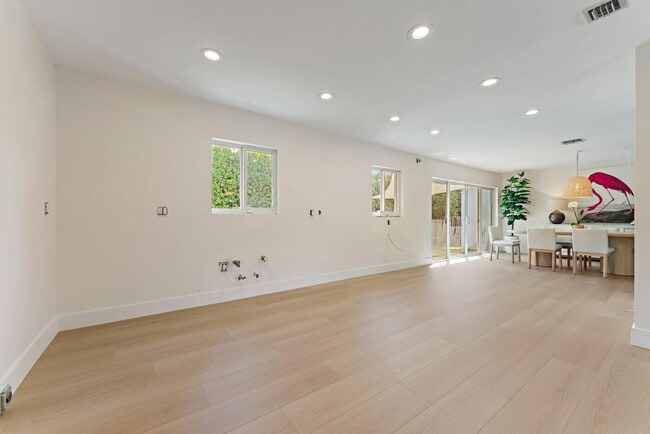 Building Photo - 4300 Washington Rd