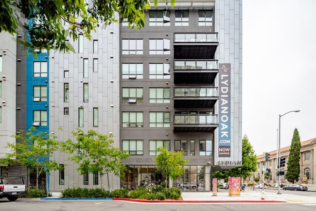 Building Photo - 238 13th St