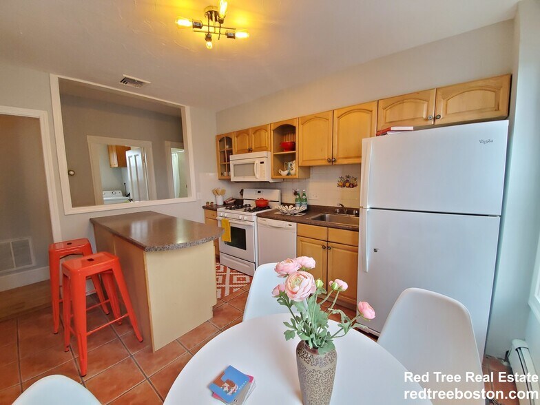 Building Photo - 25 Kensington Ave