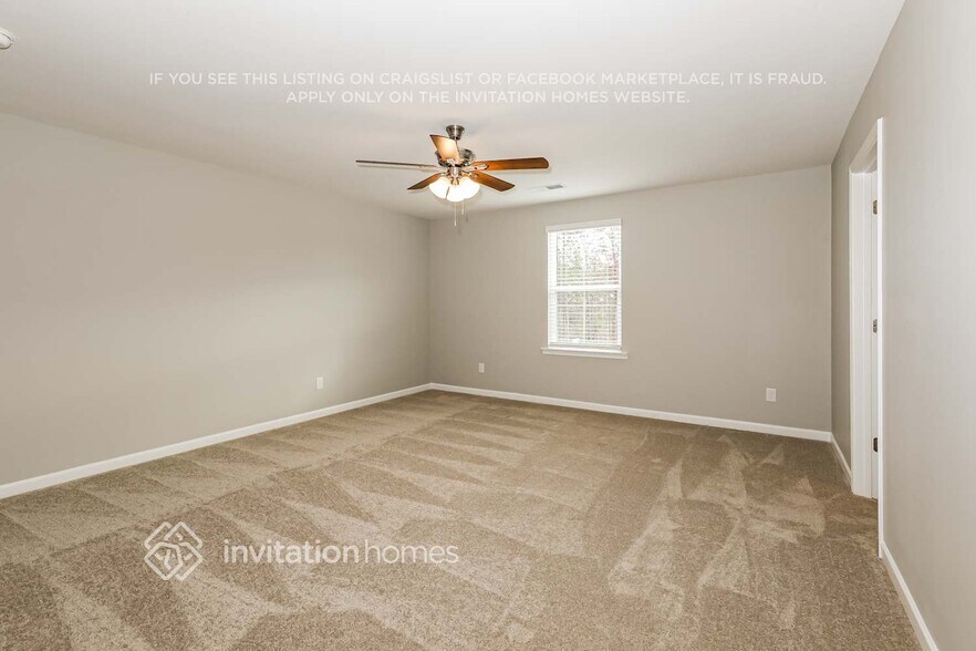 Building Photo - 532 Almere Dr